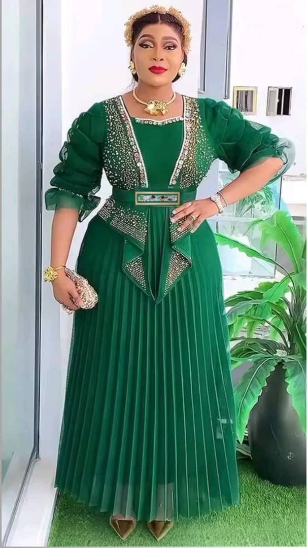 les bonnes collections très élégant pour femmes et hommes stylés - KPAKPA Market